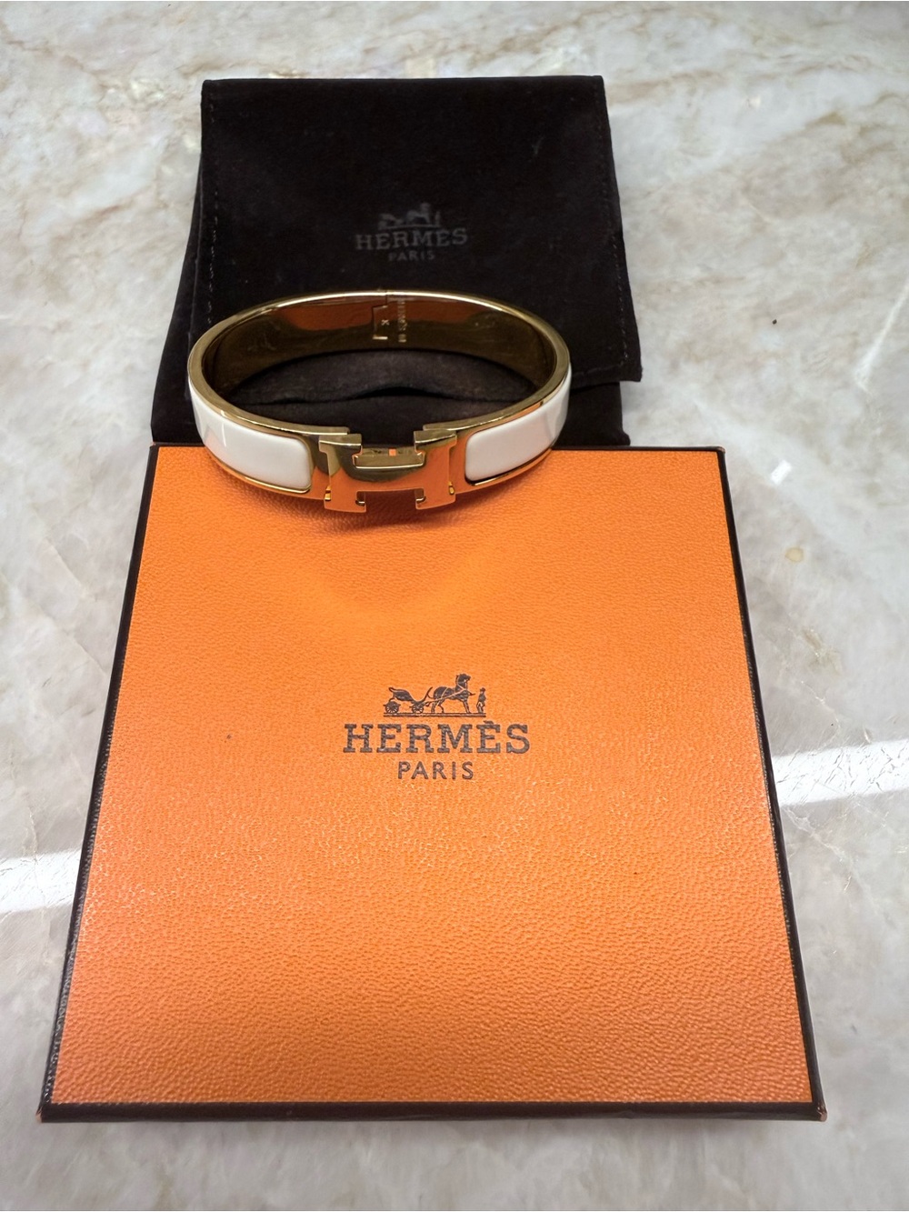 Hermes Clic Clac  H Narrow Enamel Bangle Bracelet off white and  Gold Authentic